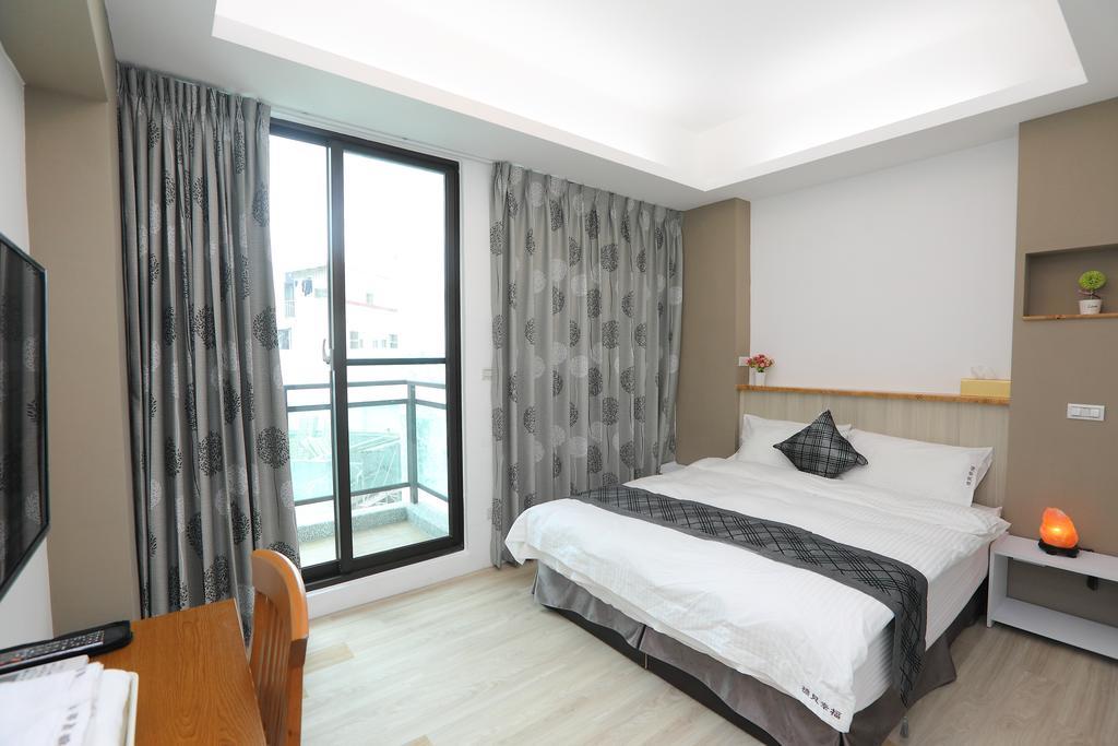 Bridge Bed And Breakfast Kota Hualien Bagian luar foto
